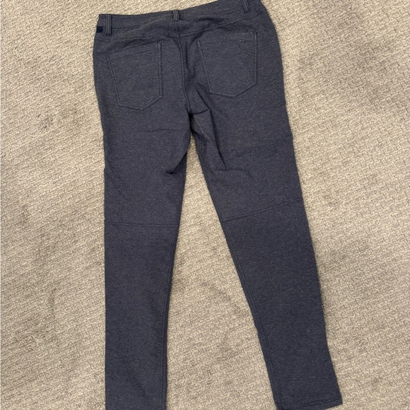 Like New Lululemon Pants - Picture 2 of 4